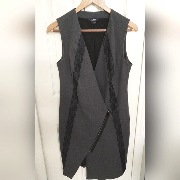 Modern Retro Gray Asymmetrical 80s Vibe zip Dress with Lace Trim - Picture 1 of 15